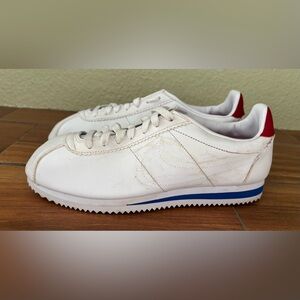 Nike Classic Cortez Leather Sneakers White Leather Upper & Red Heel Tab Size: 10